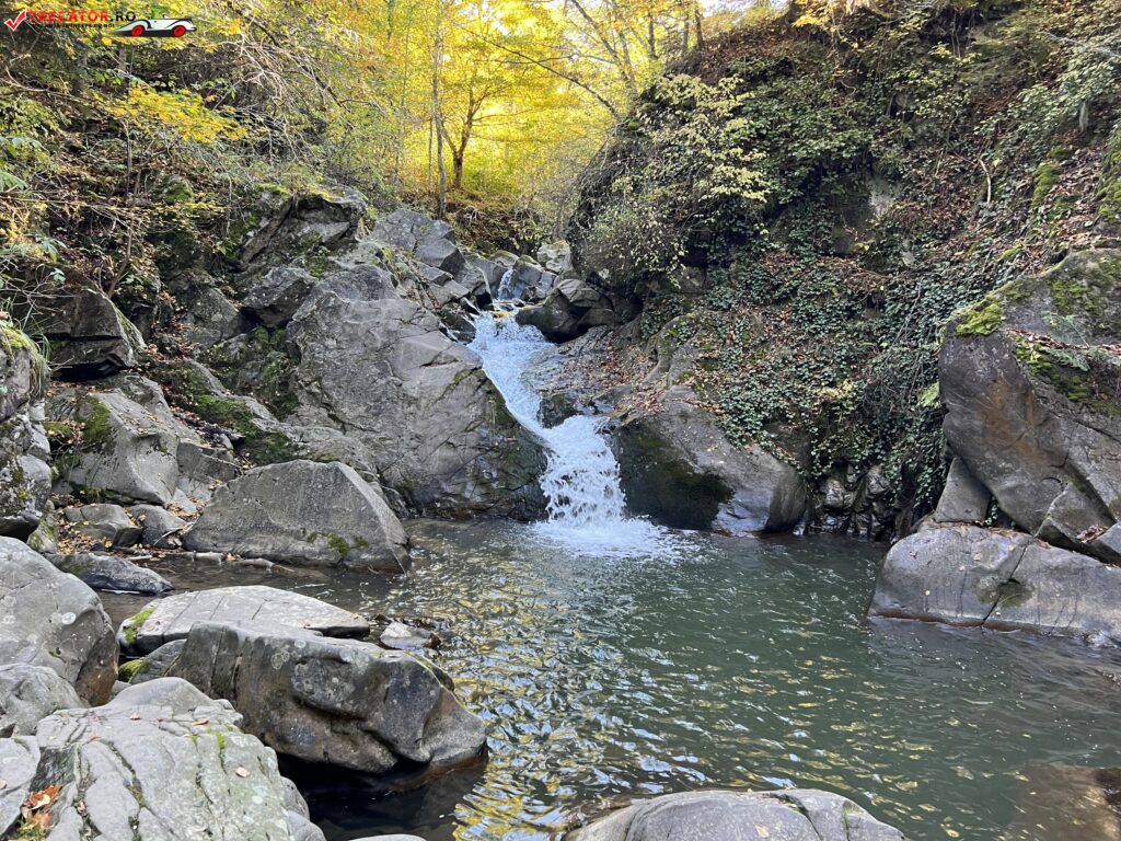 Cascada din Valea Zânelor, jud. Covasna, România
