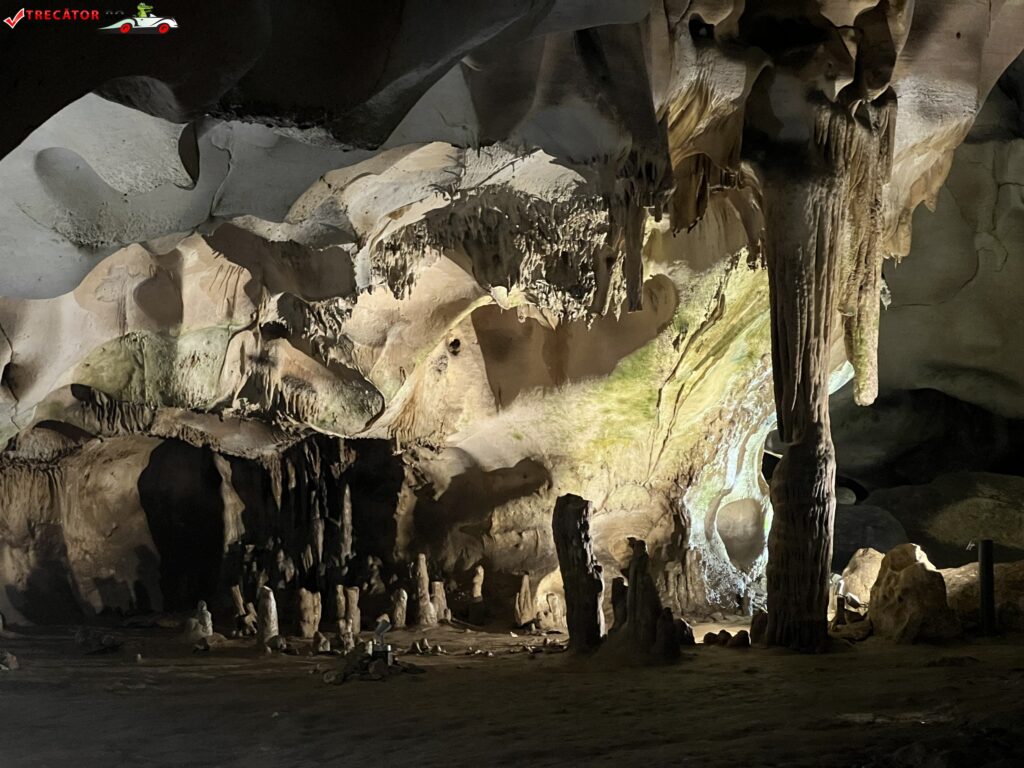 Peștera Orlova Chuka, Bulgaria