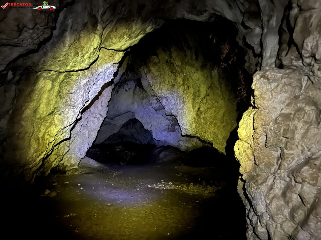 Peștera Merești, Cheile Vărghișului, jud. Harghita, România