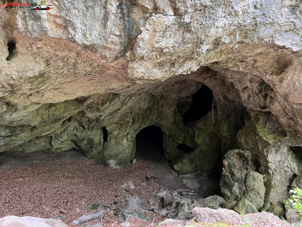 Peștera Comăna, Jud. Brașov, România