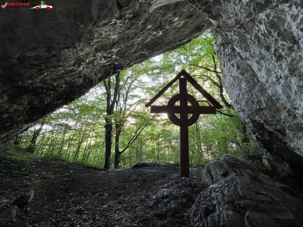 Peștera lui Săbăreanu, Jud. Gorj, România