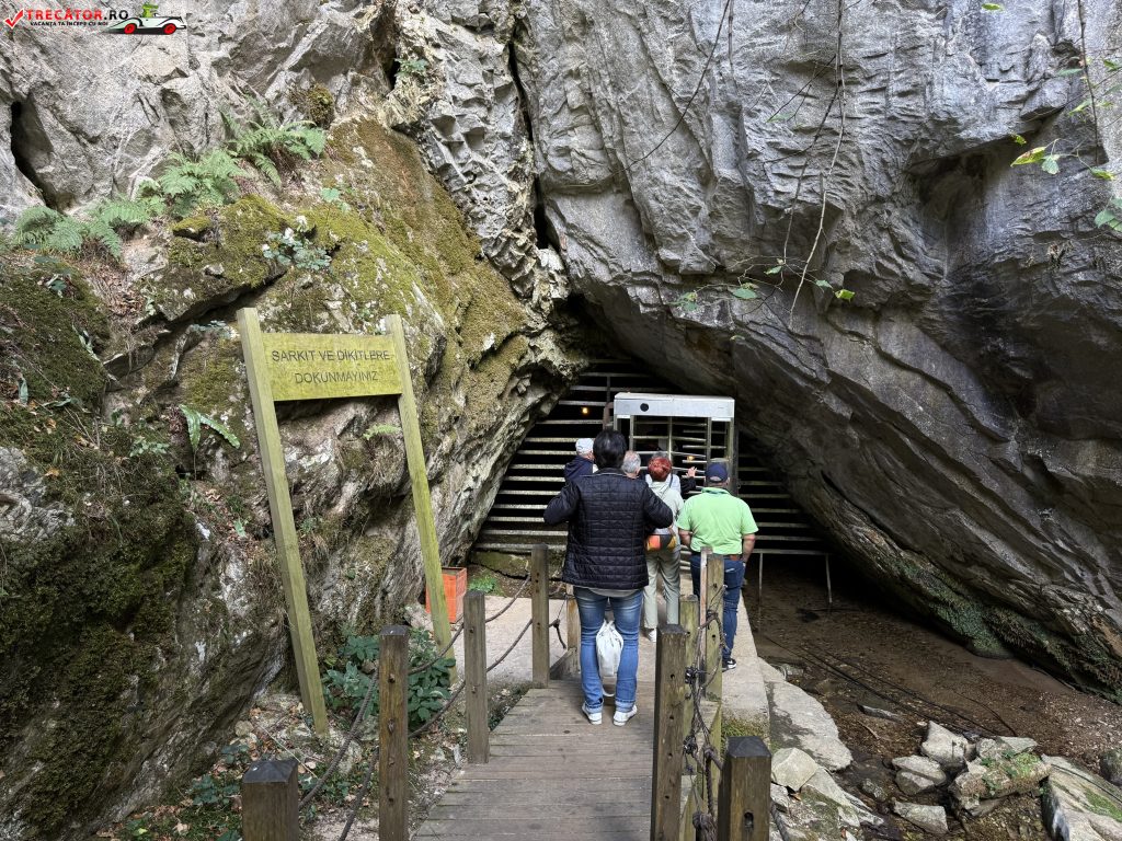 Peștera Dupnisa, Kırklareli, Turcia