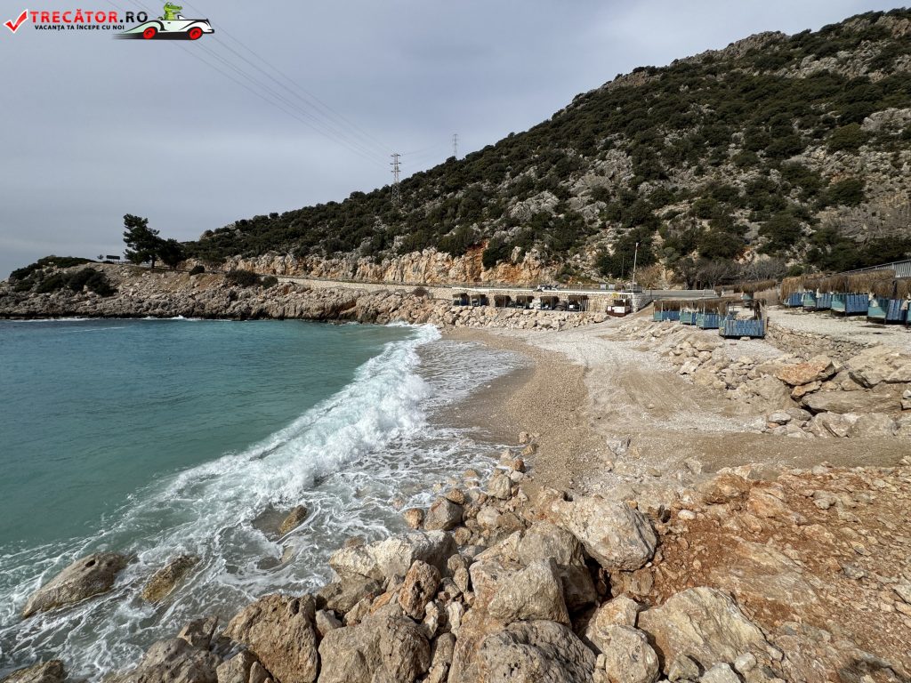 Seyrek Çakıl Plajı, Antalya, Turcia